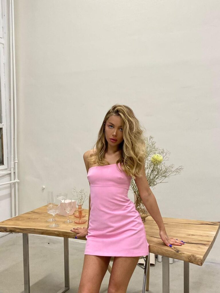 Элитная эскортница Ешли Premium Models
