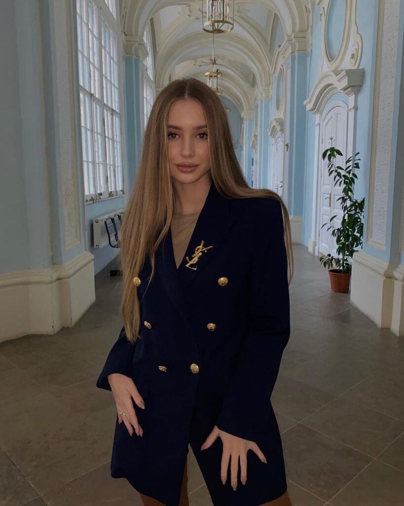 Элитная эскортница Малина Drive Models
