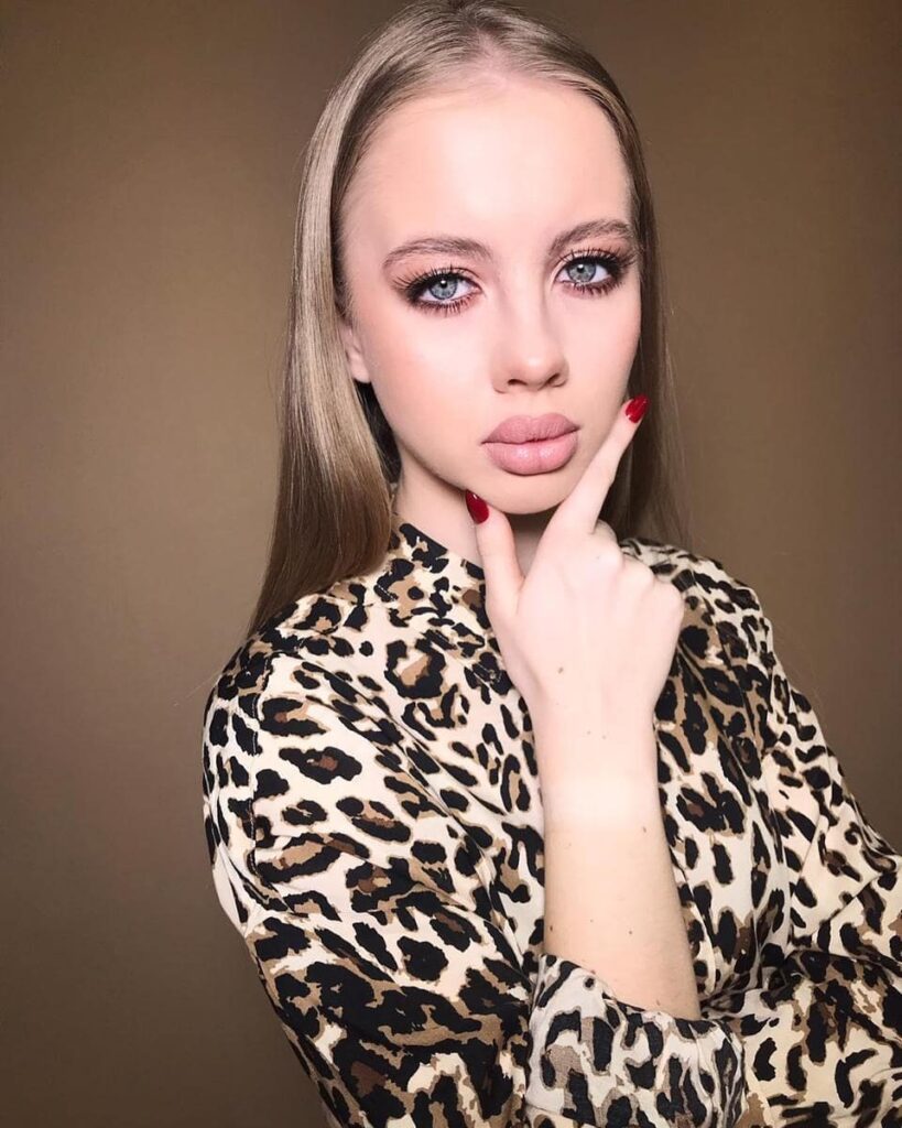 Элитная эскортница Микель Drive Models